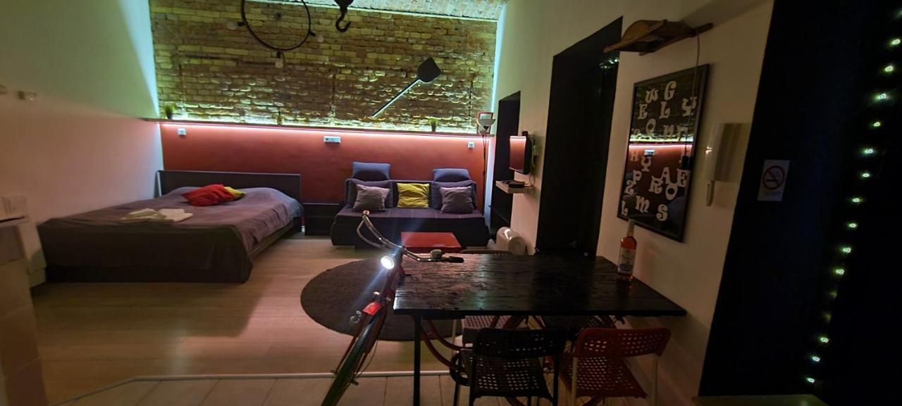Aranyos Apartman บูดาเปสต์ ภายนอก รูปภาพ